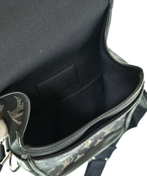 LOUIS VUITTON กระเป๋าสะพาย