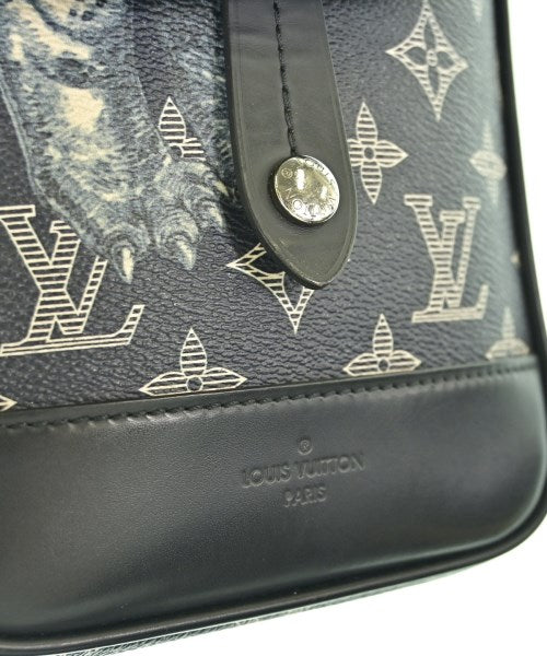 LOUIS VUITTON กระเป๋าสะพาย