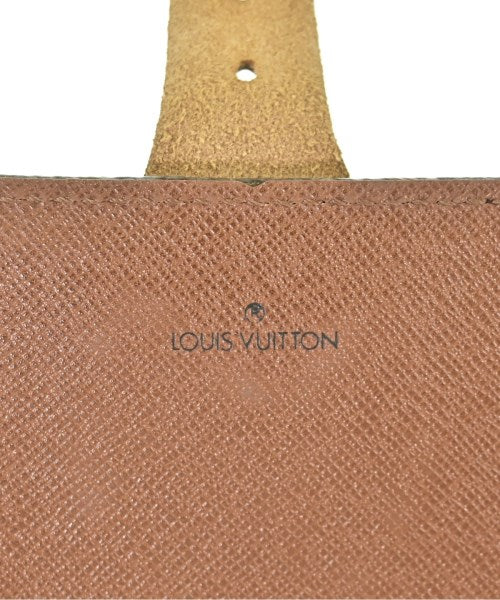 LOUIS VUITTON กระเป๋าสะพาย