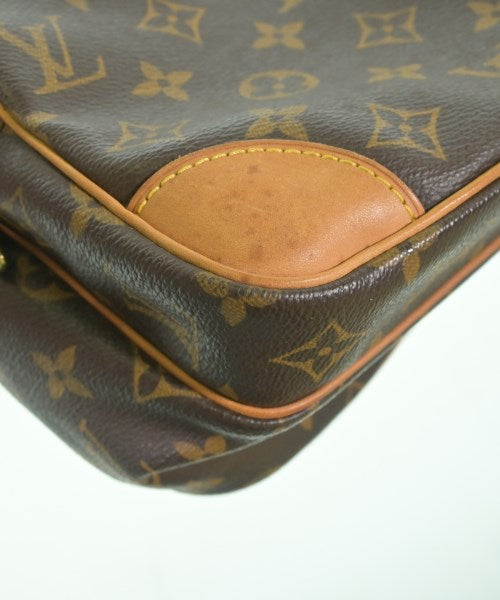 LOUIS VUITTON กระเป๋าสะพาย