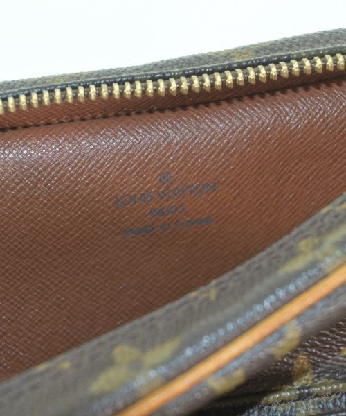 LOUIS VUITTON กระเป๋าสะพาย