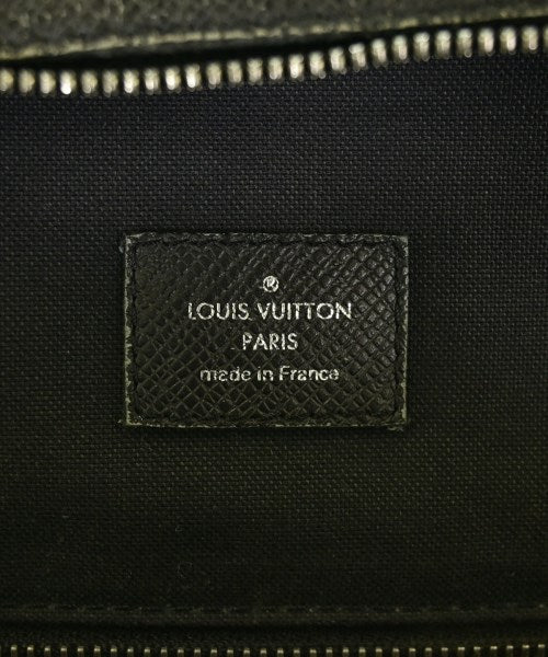 LOUIS VUITTON เป้สะพายหลัง