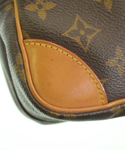 LOUIS VUITTON กระเป๋าสะพาย