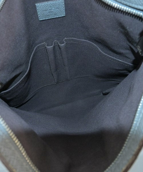 LOUIS VUITTON กระเป๋าสะพาย