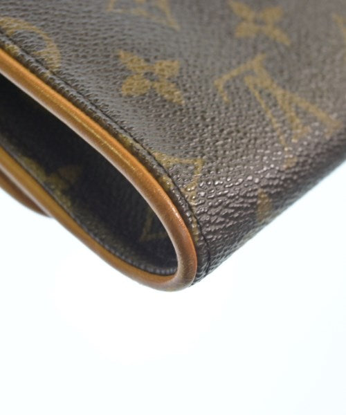 LOUIS VUITTON กระเป๋าสะพาย
