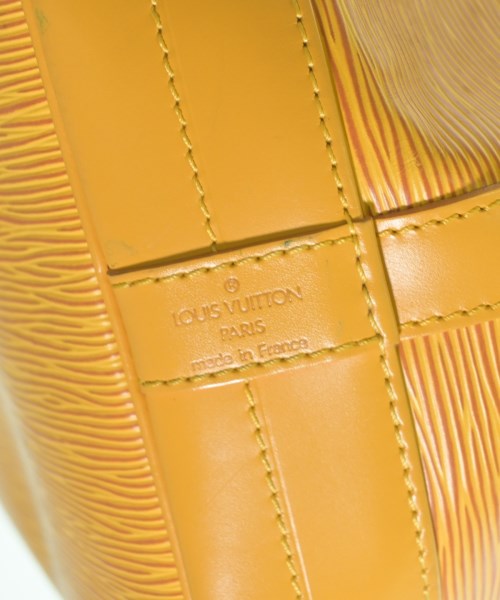 LOUIS VUITTON กระเป๋าสะพาย