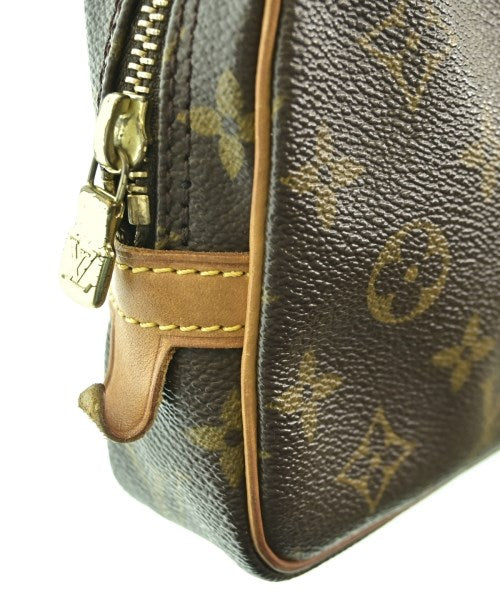 LOUIS VUITTON กระเป๋าสะพาย