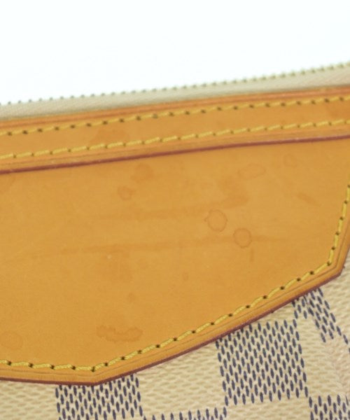LOUIS VUITTON กระเป๋าสะพาย