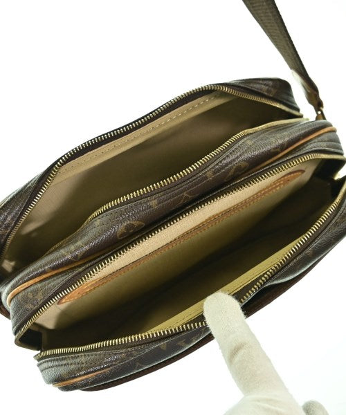 LOUIS VUITTON กระเป๋าสะพาย
