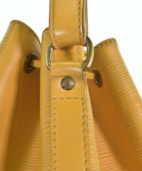 LOUIS VUITTON กระเป๋าสะพาย