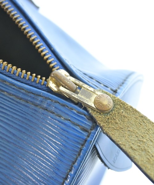 LOUIS VUITTON กระเป๋าใส่อุปกรณ์ขนาดใหญ่