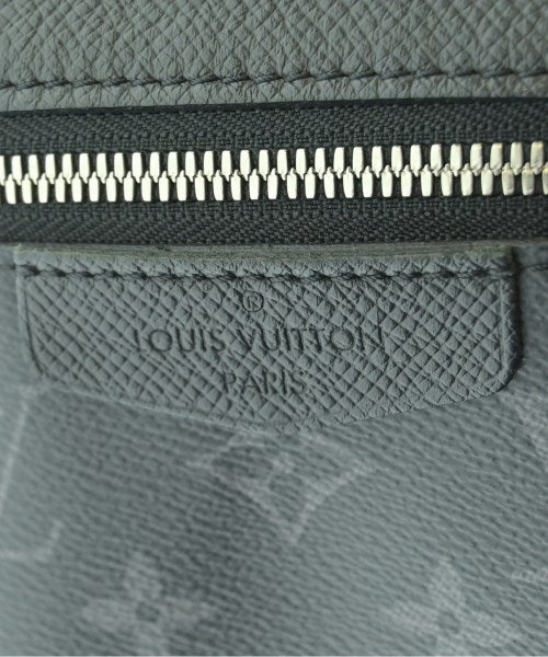 LOUIS VUITTON เป้สะพายหลัง