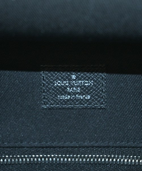 LOUIS VUITTON เป้สะพายหลัง