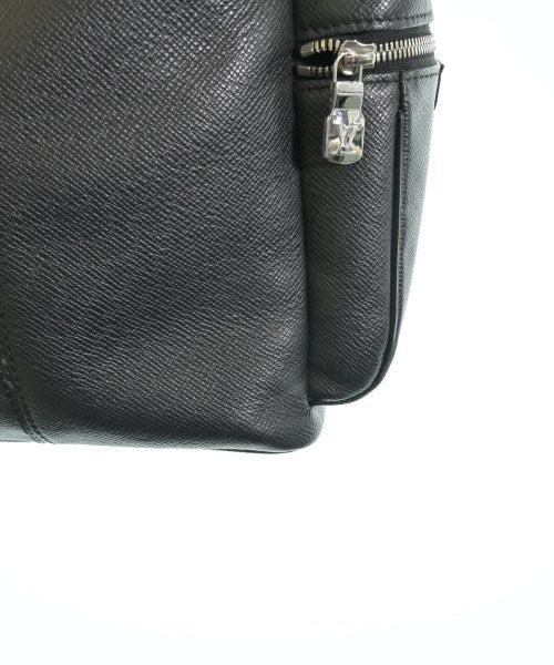 LOUIS VUITTON เป้สะพายหลัง
