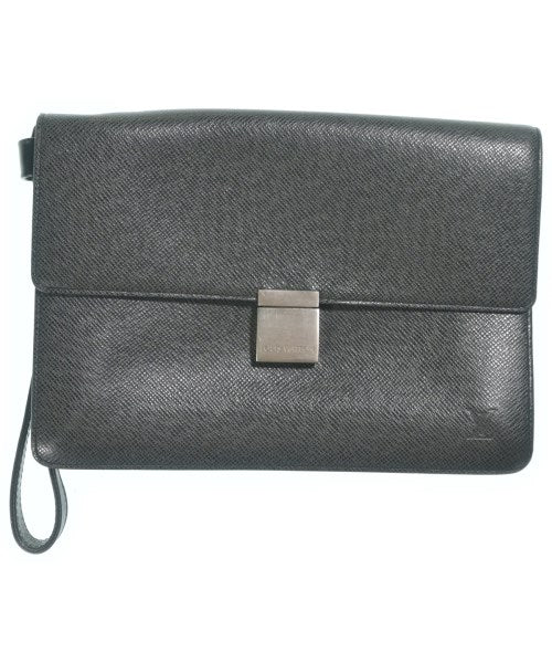 LOUIS VUITTON คลัตช์