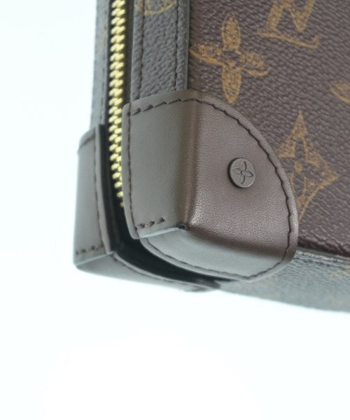 LOUIS VUITTON กระเป๋าสะพาย