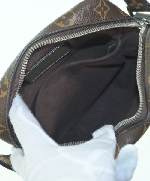 LOUIS VUITTON กระเป๋าสะพาย