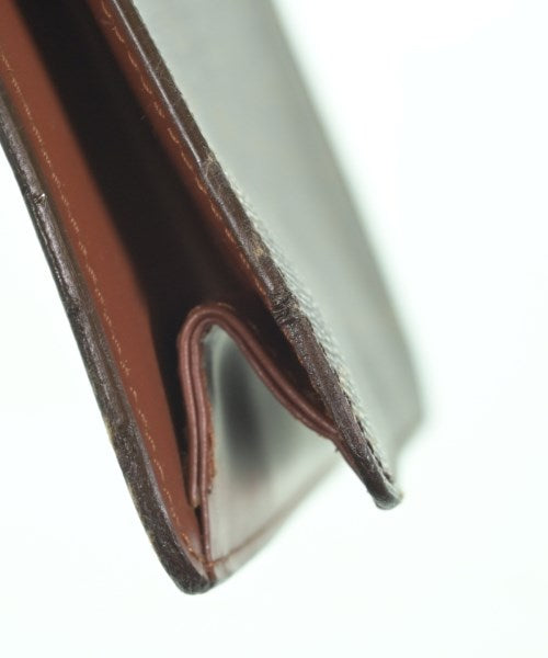 LOUIS VUITTON คลัตช์