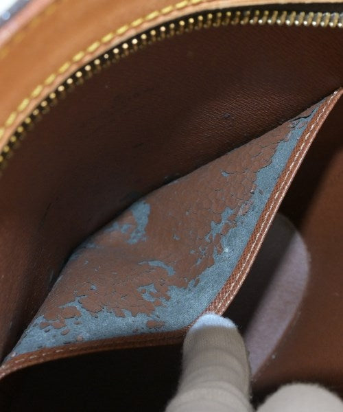 LOUIS VUITTON กระเป๋าสะพาย