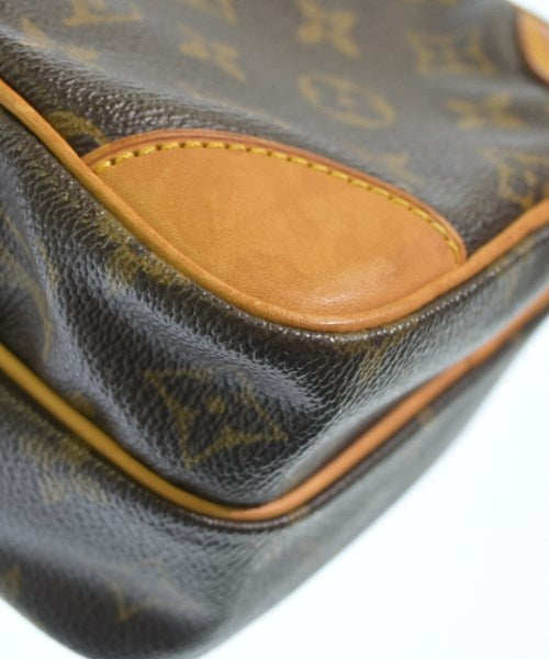 LOUIS VUITTON กระเป๋าสะพาย