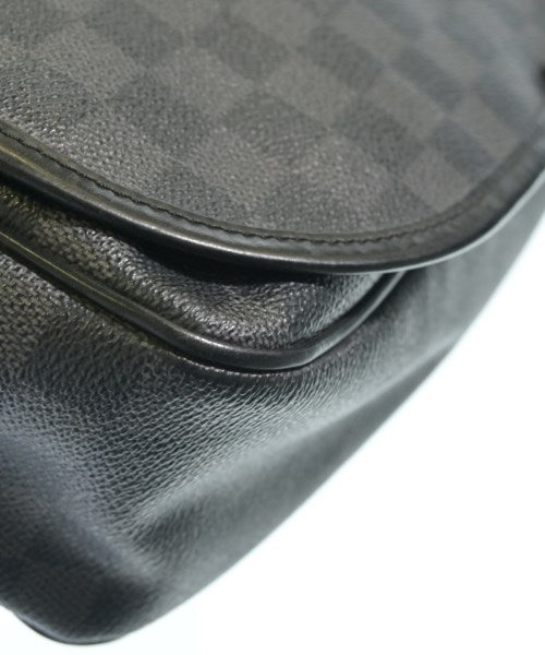 LOUIS VUITTON กระเป๋าสะพาย