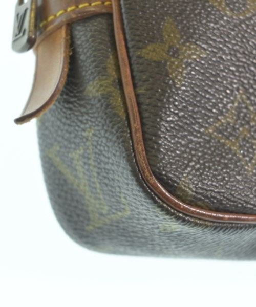 LOUIS VUITTON กระเป๋าสะพาย