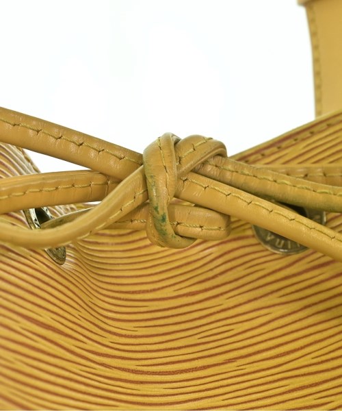 LOUIS VUITTON กระเป๋าสะพาย