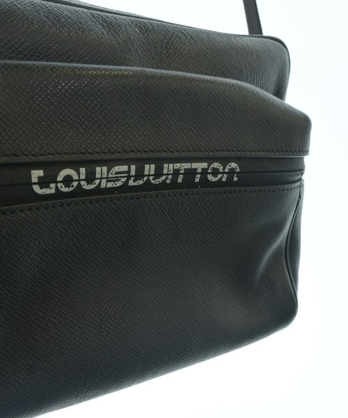 LOUIS VUITTON กระเป๋าสะพาย