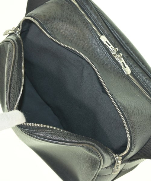 LOUIS VUITTON กระเป๋าสะพาย