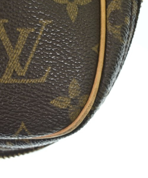LOUIS VUITTON กระเป๋าใส่อุปกรณ์ขนาดใหญ่