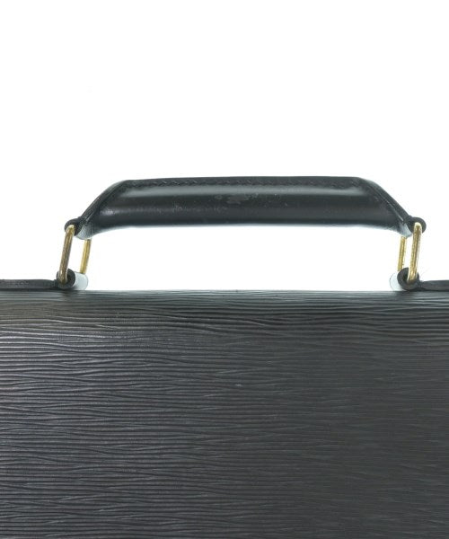 LOUIS VUITTON กระเป๋าธุรกิจ