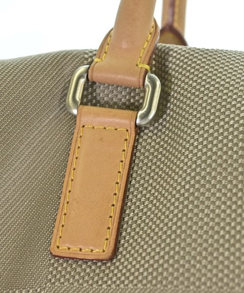 LOUIS VUITTON กระเป๋าใส่อุปกรณ์ขนาดใหญ่