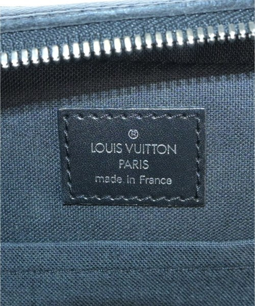 LOUIS VUITTON กระเป๋าสะพาย