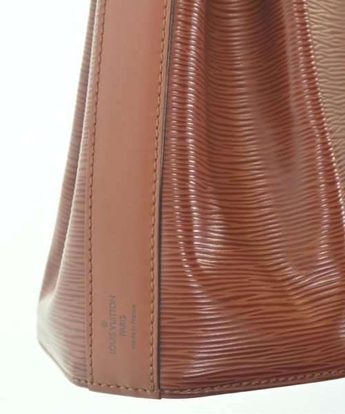 LOUIS VUITTON กระเป๋าสะพาย