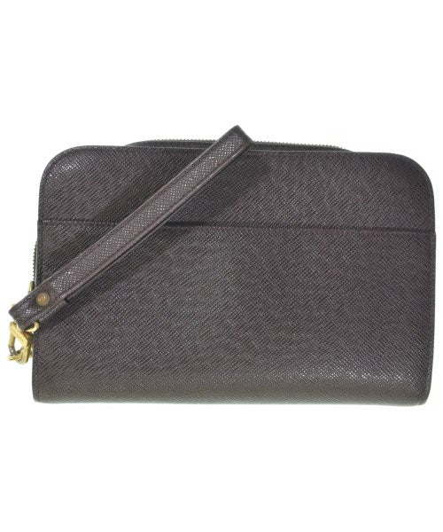 LOUIS VUITTON คลัตช์