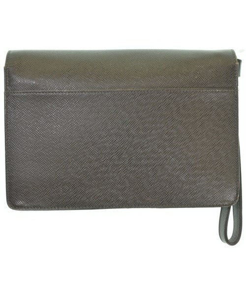 LOUIS VUITTON คลัตช์