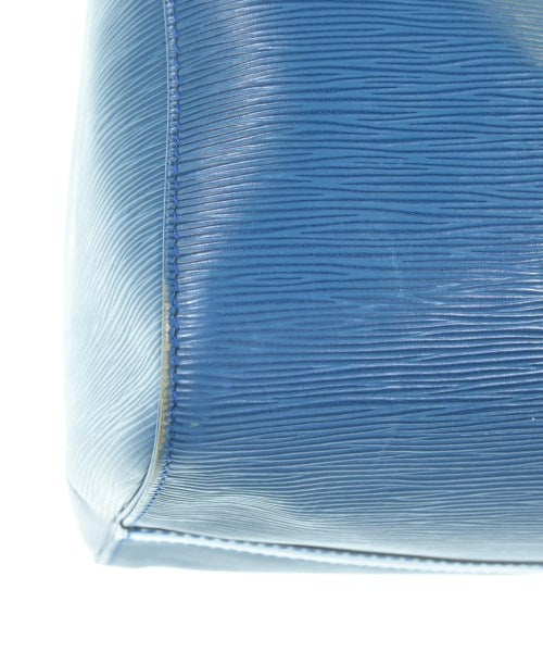 LOUIS VUITTON กระเป๋าใส่อุปกรณ์ขนาดใหญ่
