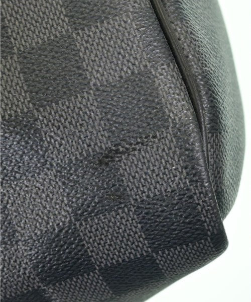 LOUIS VUITTON กระเป๋าใส่อุปกรณ์ขนาดใหญ่