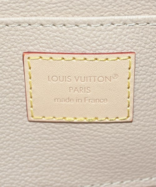 LOUIS VUITTON กระเป๋า