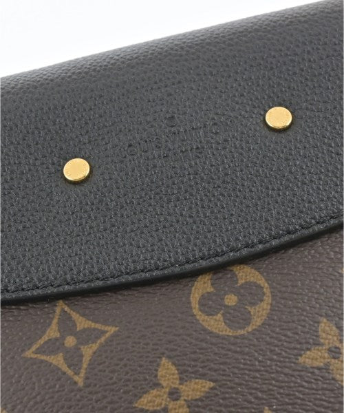 LOUIS VUITTON กระเป๋าสะพาย
