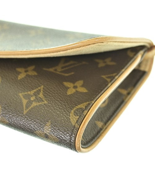 LOUIS VUITTON กระเป๋าสะพาย
