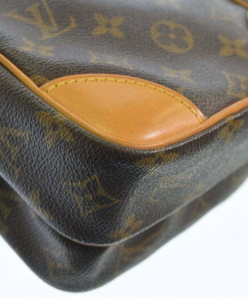 LOUIS VUITTON กระเป๋าสะพาย