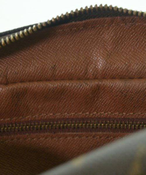 LOUIS VUITTON กระเป๋าสะพาย