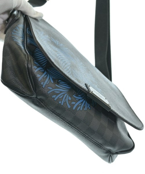 LOUIS VUITTON กระเป๋าสะพาย