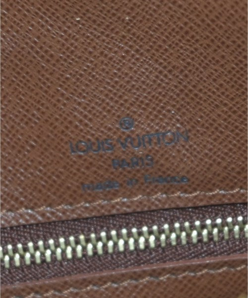 LOUIS VUITTON กระเป๋าสะพาย