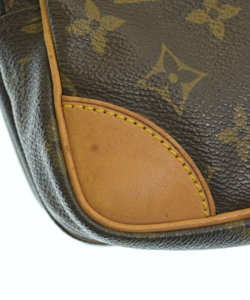 LOUIS VUITTON กระเป๋าสะพาย