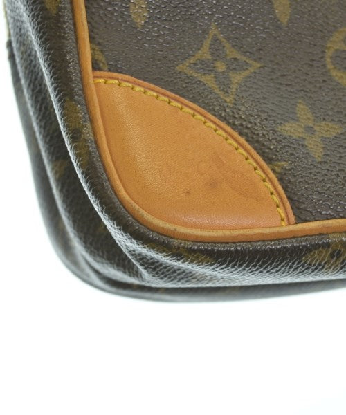 LOUIS VUITTON กระเป๋าสะพาย
