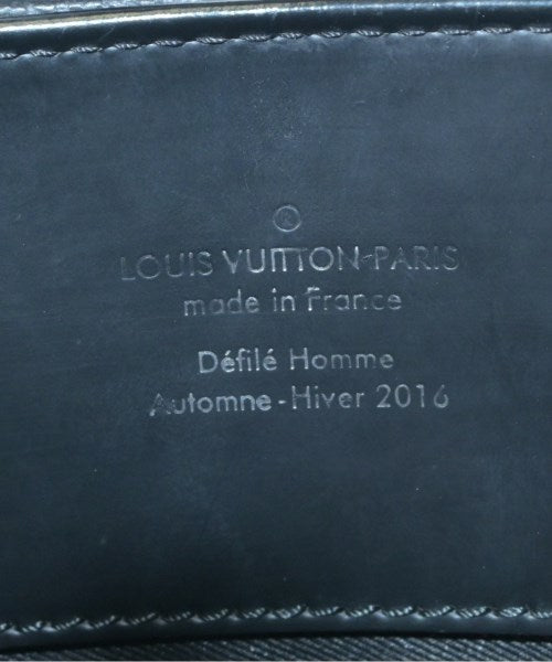 LOUIS VUITTON เป้สะพายหลัง