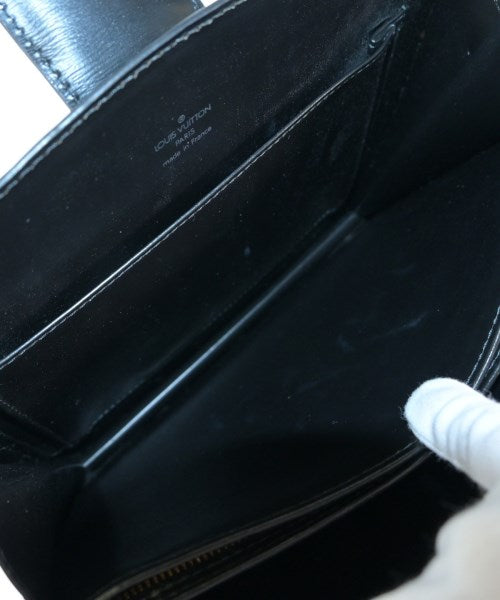 LOUIS VUITTON กระเป๋าสะพาย