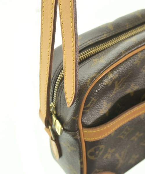 LOUIS VUITTON กระเป๋าสะพาย
